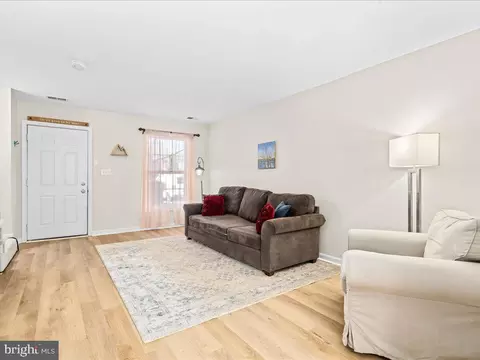 490 Arwell Ct, Frederick, MD 21703 photo 5