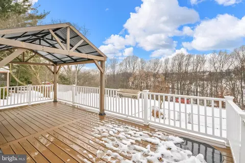 Exterior - 2772 Lynn St, Frederick, MD 21704 photo 4 of 7