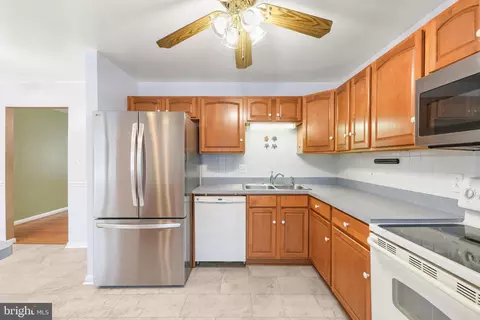 Kitchen - 2772 Lynn St, Frederick, MD 21704 photo 7 of 8