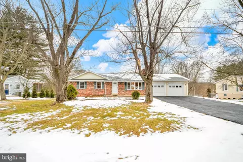 Exterior - 2772 Lynn St, Frederick, MD 21704 photo 6 of 7