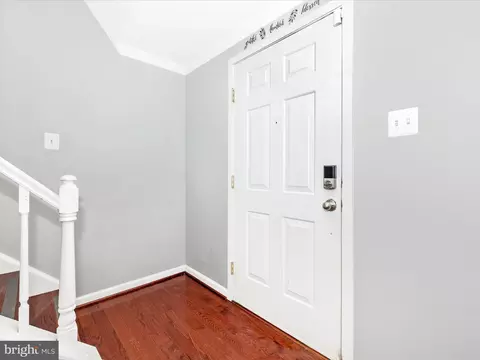 1387 Fox Run Ct, Frederick, MD 21703 photo 3