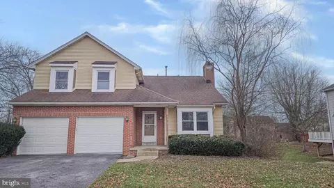 202 Braeburn Dr, Walkersville, MD 21793