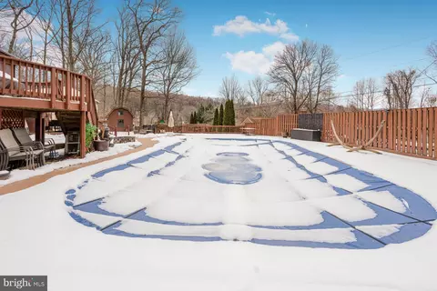 Exterior - 5008 Snow Dr, Frederick, MD 21703 photo 3 of 6