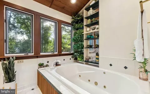 Bath - 5008 Snow Dr, Frederick, MD 21703 photo 1 of 4