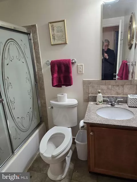 Bath - 501 Prospect Blvd #B-6, Frederick, MD 21701 photo 1 of 1