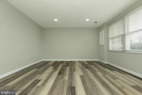 Living - 5750 Charstone Ct, Frederick, MD 21703 photo 6 of 6