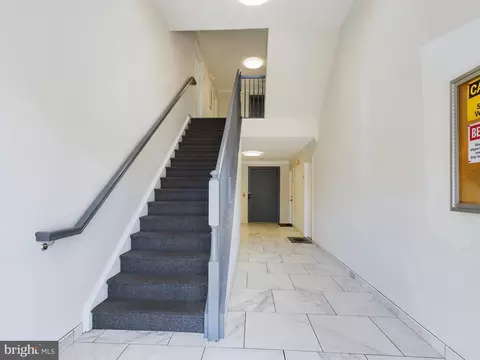 302 Baughmans Ln #K, Frederick, MD 21702 photo 2