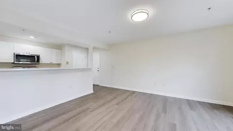 302 Baughmans Ln #D, Frederick, MD 21702 photo 10