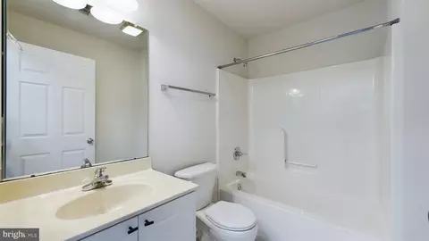 302 Baughmans Ln #D, Frederick, MD 21702 photo 22