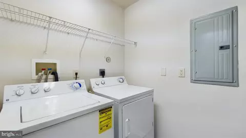 302 Baughmans Ln #D, Frederick, MD 21702 photo 5