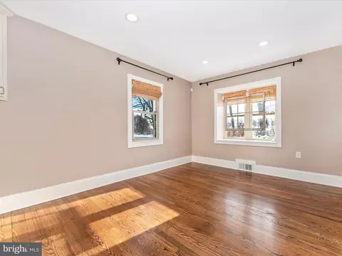 Living - 1641 Shookstown Rd, Frederick, MD 21702 photo 7 of 9