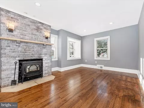 Living - 1641 Shookstown Rd, Frederick, MD 21702 photo 2 of 9