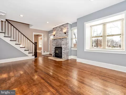 Living - 1641 Shookstown Rd, Frederick, MD 21702 photo 4 of 9