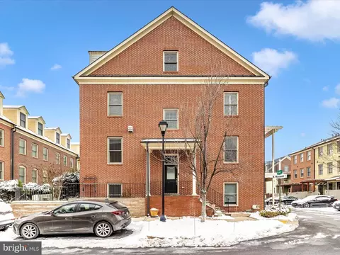 Exterior - 2 Maxwell Sq, Frederick, MD 21701 photo 3 of 7