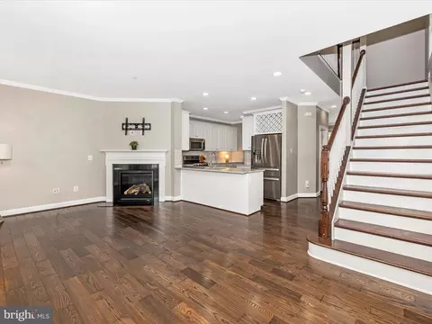 Living - 2 Maxwell Sq, Frederick, MD 21701 photo 4 of 8
