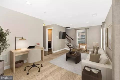 Living - 2 Maxwell Sq, Frederick, MD 21701 photo 7 of 8