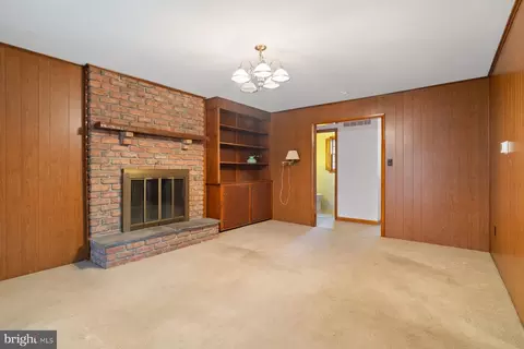 Living - 5811 Meadow Dr, Frederick, MD 21702 photo 5 of 6