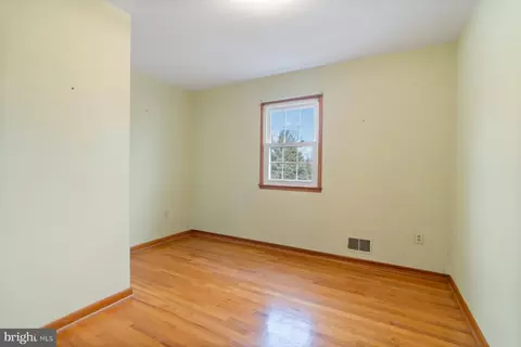 Bedroom - 5811 Meadow Dr, Frederick, MD 21702 photo 8 of 9