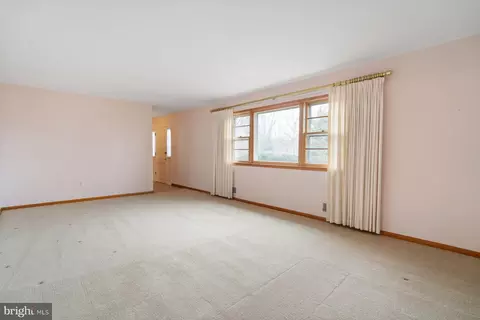 Living - 5811 Meadow Dr, Frederick, MD 21702 photo 2 of 6
