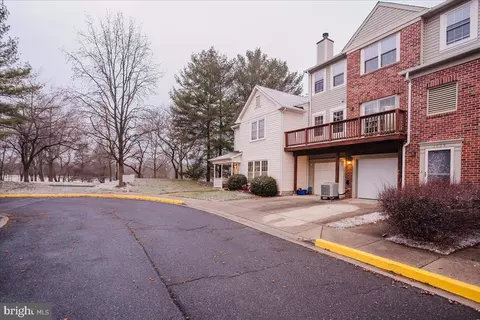 2623 Everly Dr, Frederick, MD 21701 photo 2