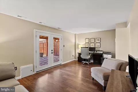 8024 Hollow Reed Ct, Frederick, MD 21701 photo 5