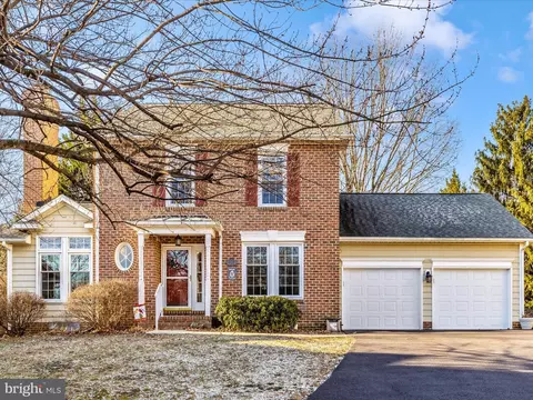 Exterior - 2207 Banner Hill Rd, Frederick, MD 21702 photo 2 of 19