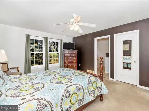 Bedroom - 2207 Banner Hill Rd, Frederick, MD 21702 photo 2 of 9