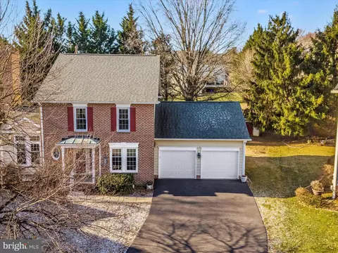 Exterior - 2207 Banner Hill Rd, Frederick, MD 21702 photo 15 of 19