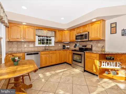Kitchen - 2207 Banner Hill Rd, Frederick, MD 21702 photo 3 of 5