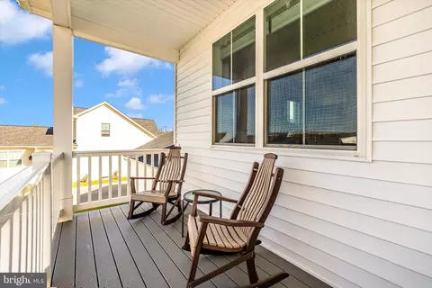 Exterior - 1201 Marsalis Pl, Frederick, MD 21702 photo 5 of 10