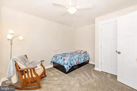 Bedroom - 1201 Marsalis Pl, Frederick, MD 21702 photo 4 of 6