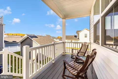 Exterior - 1201 Marsalis Pl, Frederick, MD 21702 photo 6 of 10