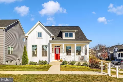 Exterior - 1201 Marsalis Pl, Frederick, MD 21702 photo 9 of 10