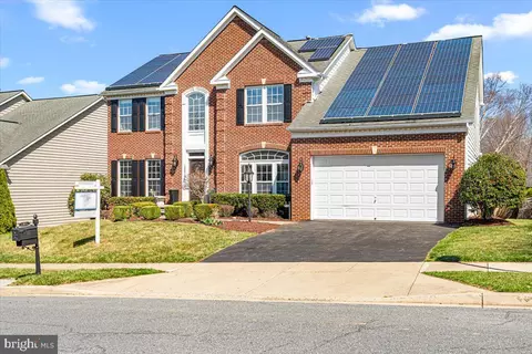 Exterior - 3816 Kendall Dr, Frederick, MD 21704 photo 2 of 23