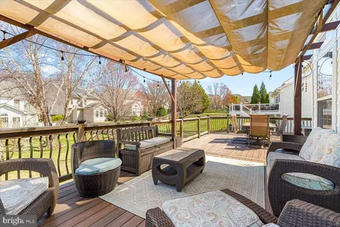 Exterior - 3816 Kendall Dr, Frederick, MD 21704 photo 9 of 23