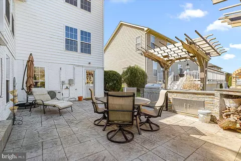 Exterior - 3816 Kendall Dr, Frederick, MD 21704 photo 11 of 23