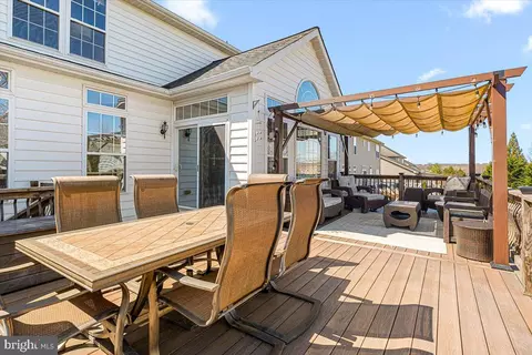 Exterior - 3816 Kendall Dr, Frederick, MD 21704 photo 7 of 23