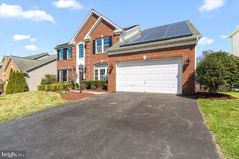 Exterior - 3816 Kendall Dr, Frederick, MD 21704 photo 4 of 23
