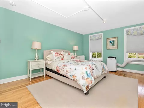 Bedroom - 8 E Church St, Frederick, MD 21701 photo 10 of 11