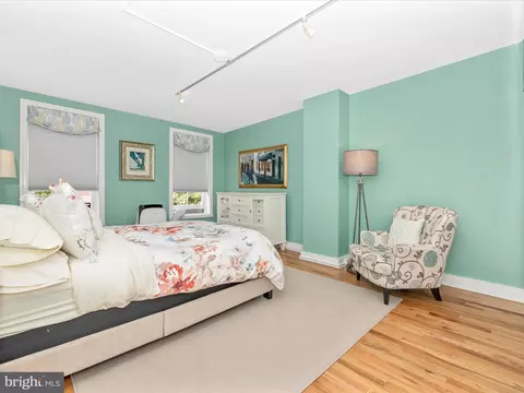 Bedroom - 8 E Church St, Frederick, MD 21701 photo 9 of 11