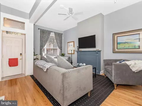 Entry Way - 8 E Church St, Frederick, MD 21701 photo 3 of 5