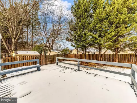 Exterior - 1381 Fox Run Ct, Frederick, MD 21703 photo 17 of 17
