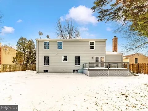 Exterior - 1381 Fox Run Ct, Frederick, MD 21703 photo 11 of 17