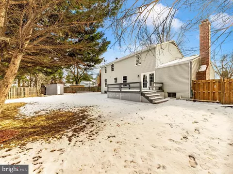 Exterior - 1381 Fox Run Ct, Frederick, MD 21703 photo 10 of 17