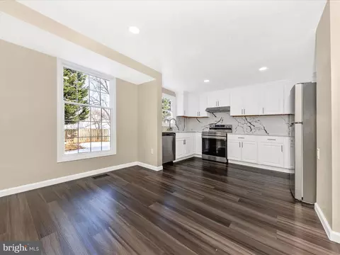 Kitchen - 1381 Fox Run Ct, Frederick, MD 21703 photo 4 of 4