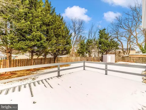 Exterior - 1381 Fox Run Ct, Frederick, MD 21703 photo 16 of 17