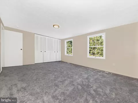 Bedroom - 1381 Fox Run Ct, Frederick, MD 21703 photo 5 of 8