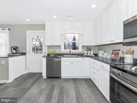 4328 Dover Dr, Frederick, MD 21703 photo 16