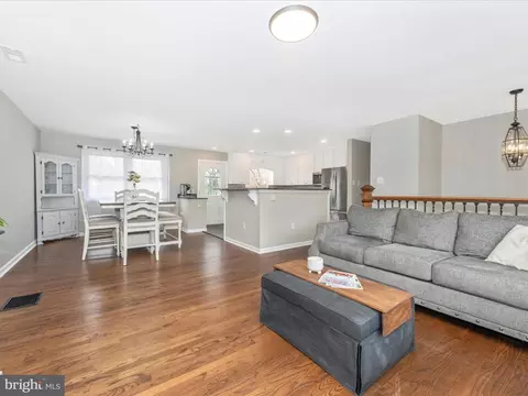 4328 Dover Dr, Frederick, MD 21703 photo 7