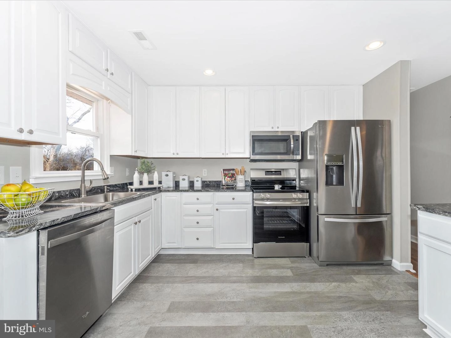 4328 Dover Dr, Frederick, MD 21703 photo 12